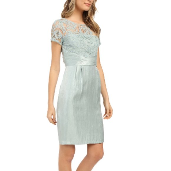 Adrianna Papell Dresses & Skirts - Adrianna Papell  Pleated Origami Bow Dress Green